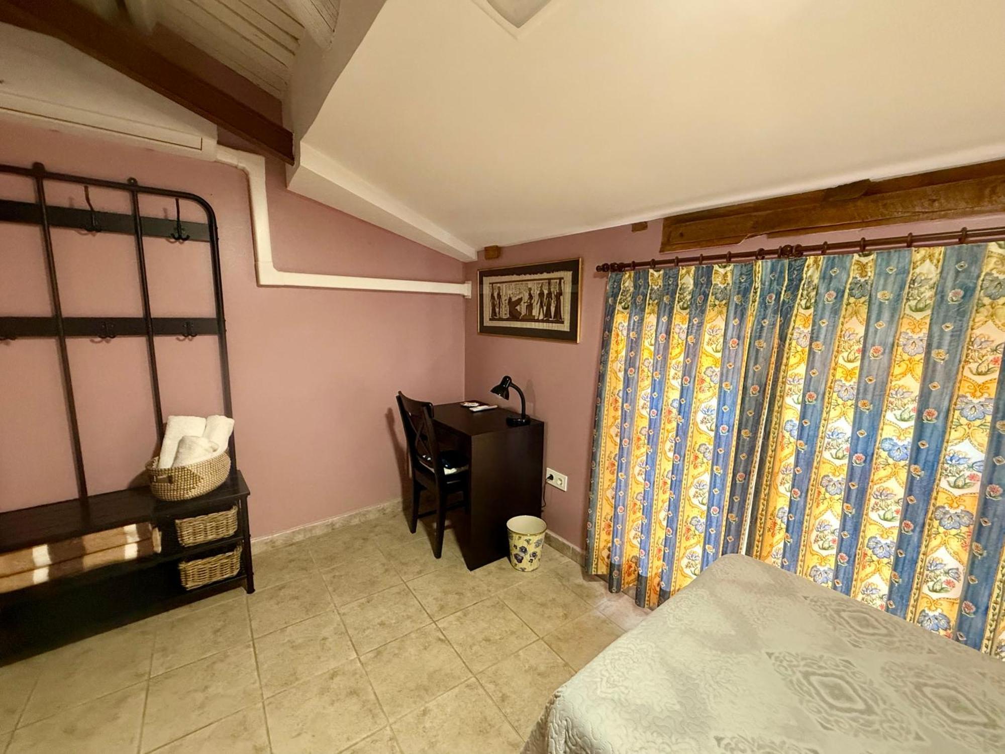 B&B Puente De Orbigo Оспіталь-де-Орбіґо Екстер'єр фото